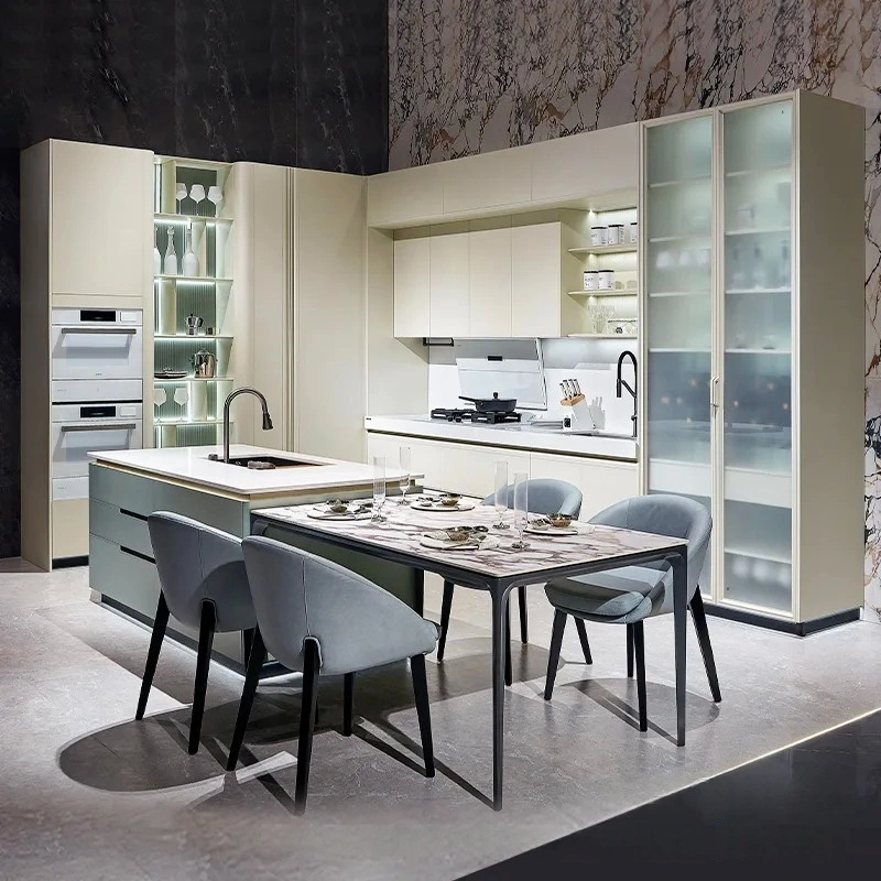 modern-tow-tone-white-and-green-kitchen-cabinet-design